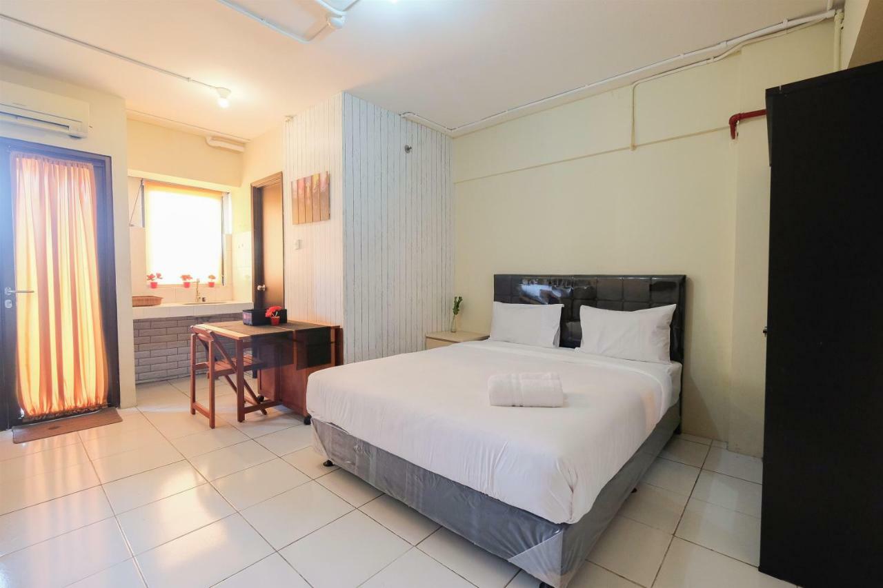 Contemporary At Kebagusan By Travelio
